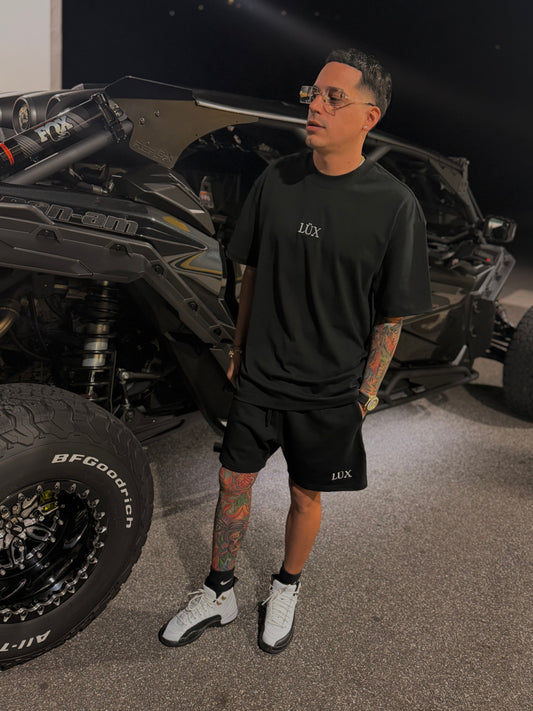LÜX BLACK T SHIRT